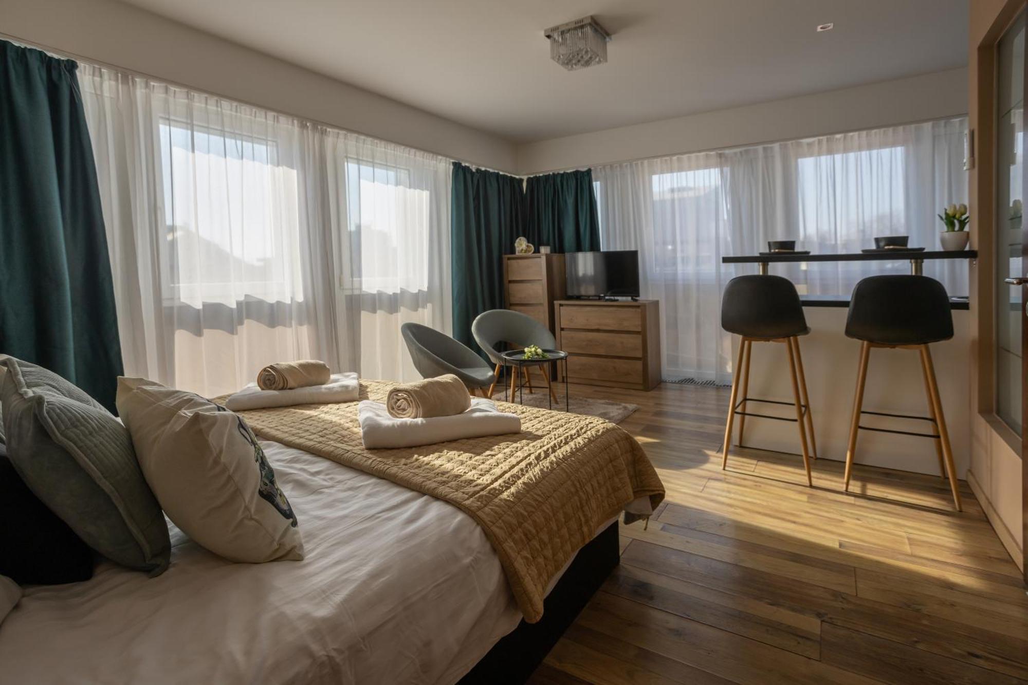 Hellowine Ii Apartment Eger