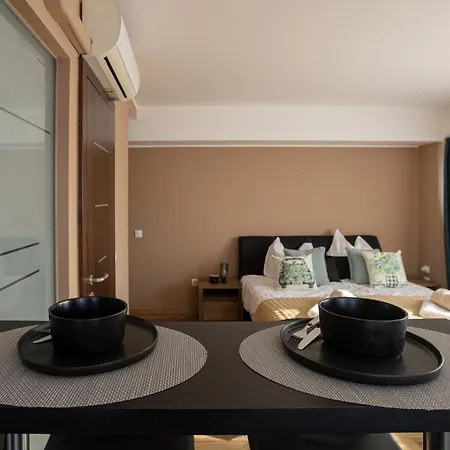 Hellowine Apartman II Eger Exterior photo